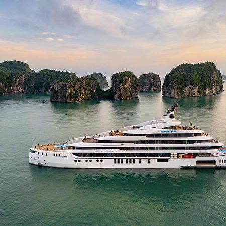 Grand Pioneers Halong Bay Cruise 2 호텔 하롱 외부 사진